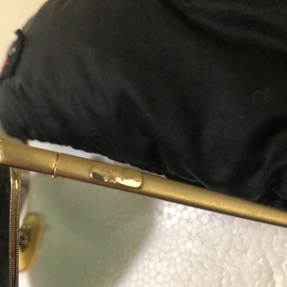 Vintage Ray-Ban Olympian Matte Gold Frame sunglasses with case - Picture 4 of 16